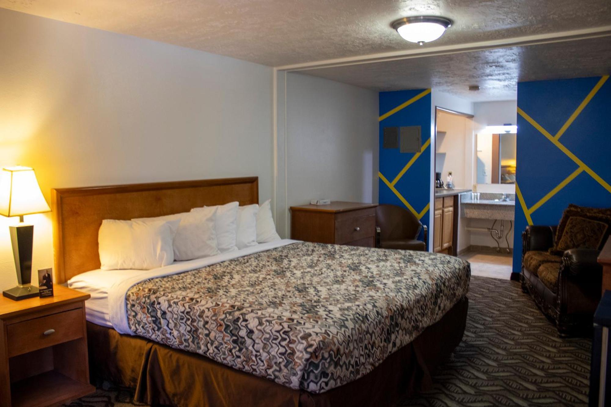 Patriot Stay Motel เวอร์นอล ภายนอก รูปภาพ